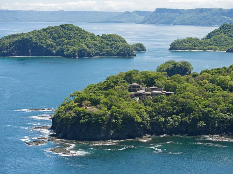 Kim Kardashian's Luxurious Costa Rica Active Holiday Retreat