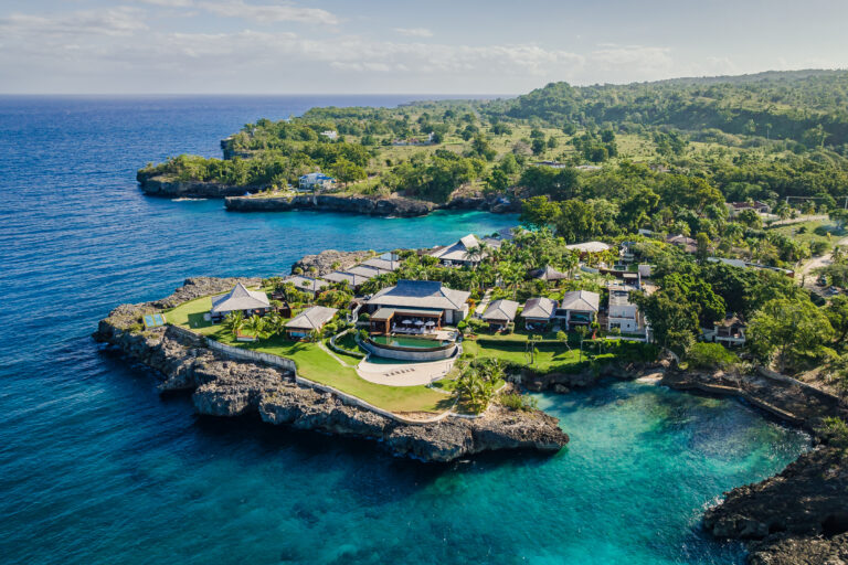 How to Tell if a Villa Rental Site Is Legit?